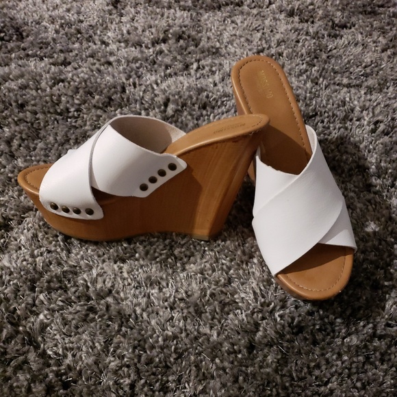 Mossimo Wedges - Picture 2 of 4